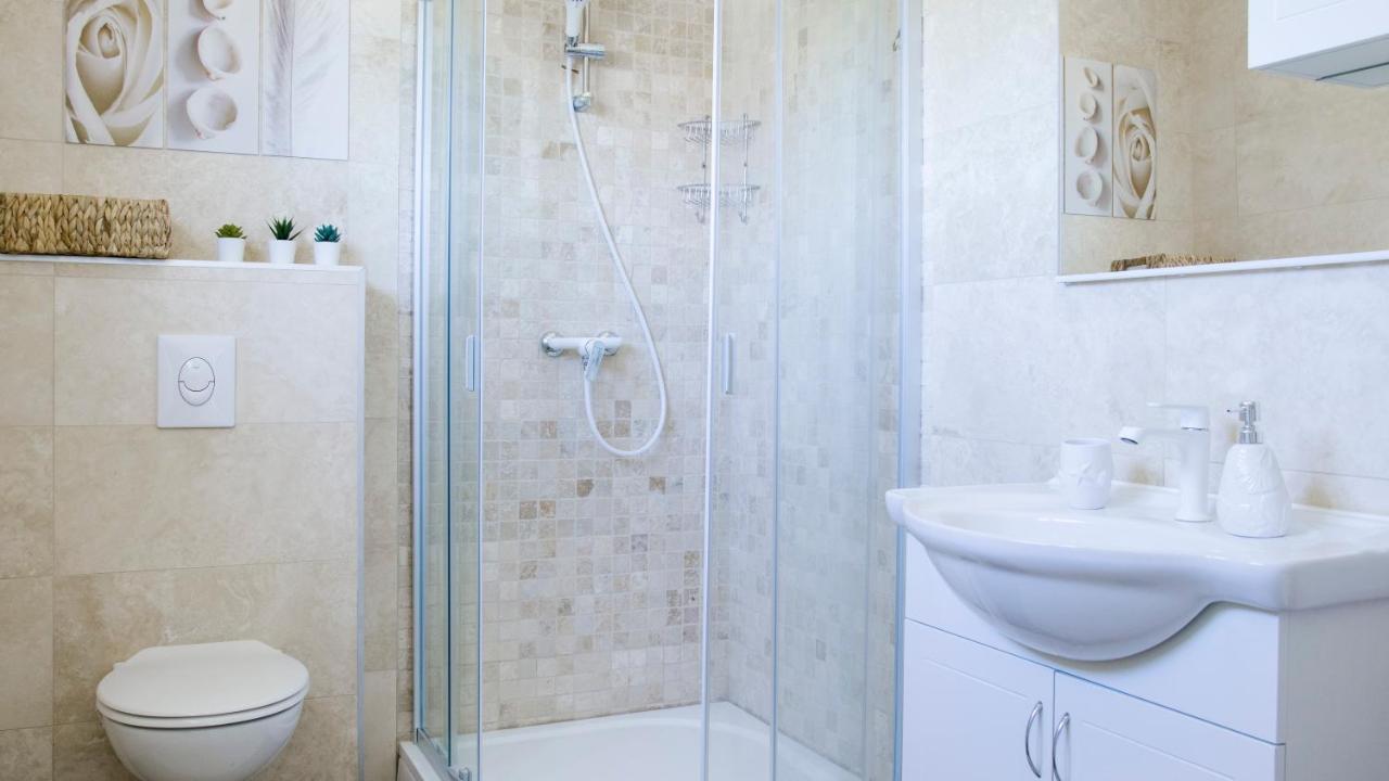 Apartments King And Queen Povile Extérieur photo